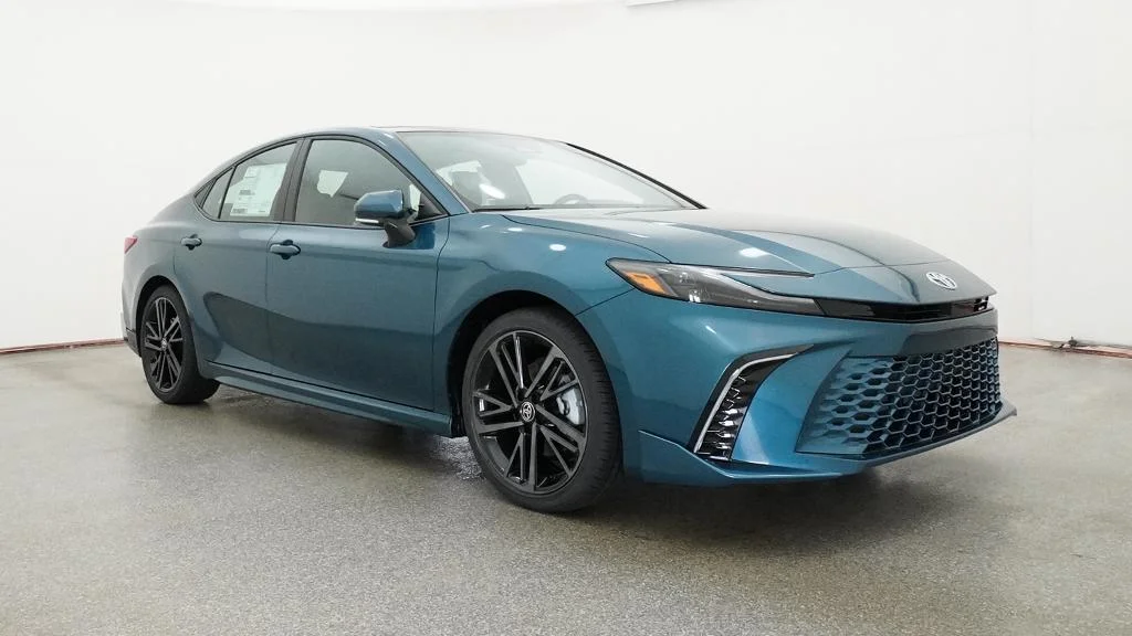 New 2026 Ocean Gem Toyota XSE image 9
