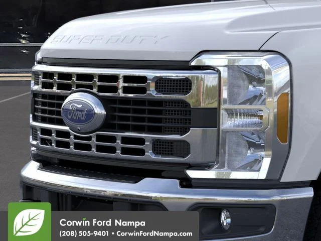 New 2026 Oxford White Ford XLT image 17