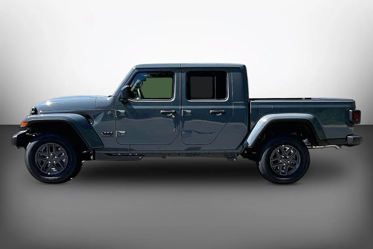 New 2026 Anvil Clearcoat Jeep Sport S image 5