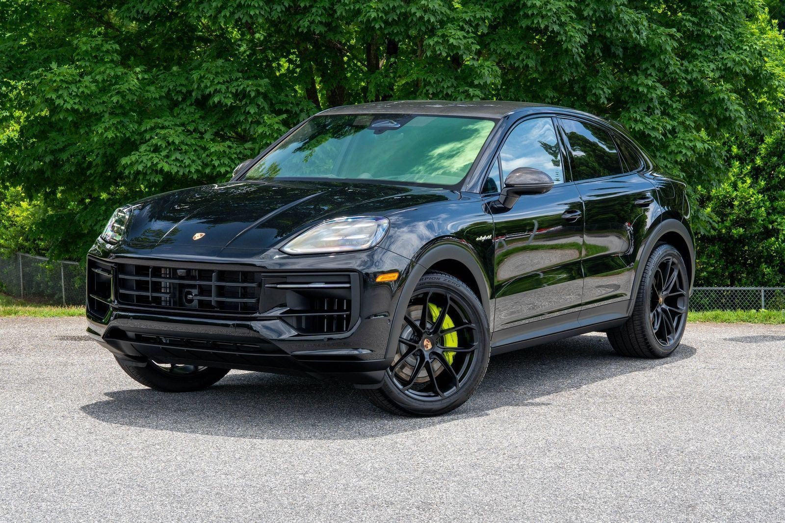 New 2026 Chromite Black Metallic Porsche E-Hybrid Coupe image 1