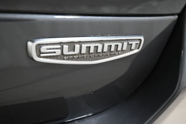 Used 2024 Gray Jeep Summit image 19
