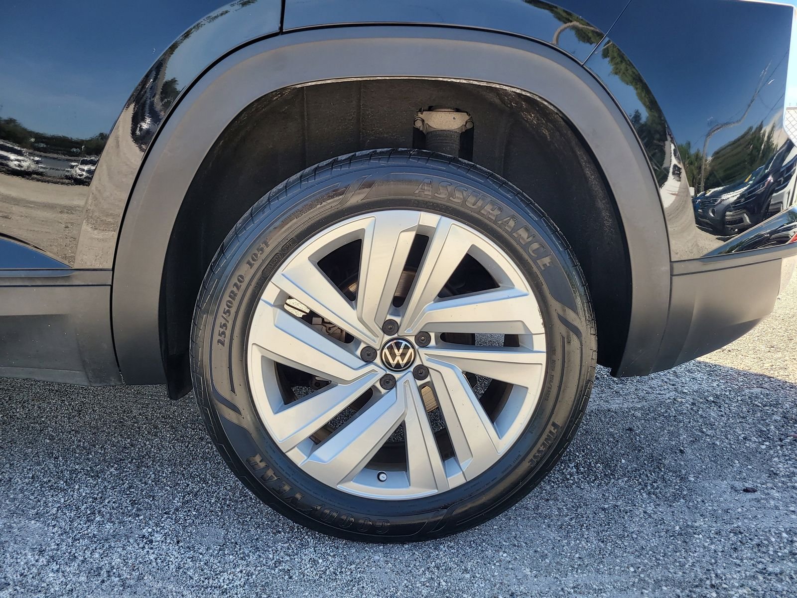 2023 Volkswagen Atlas Cross Sport SE w/Tech - Photo 9