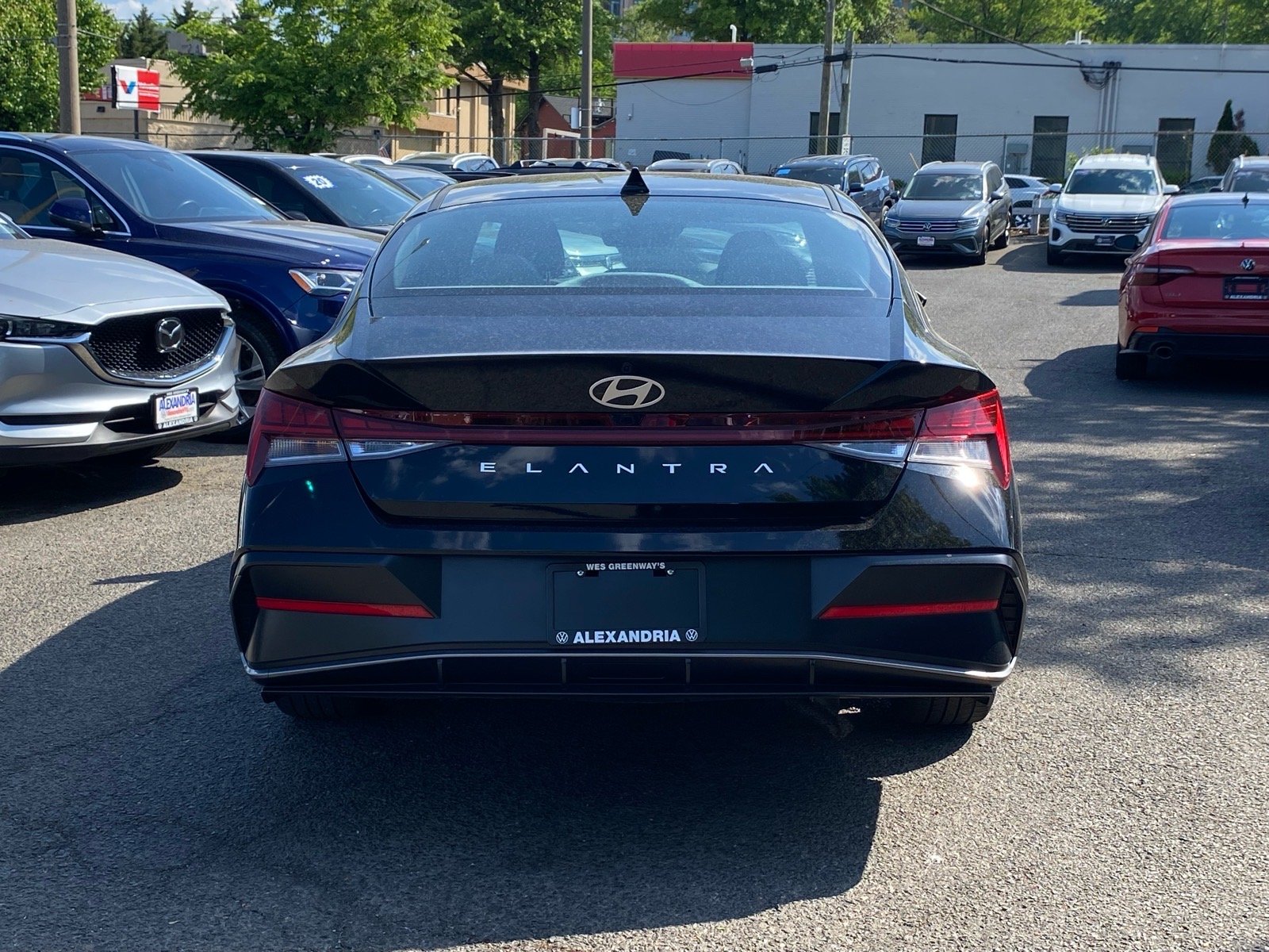 Used 2025 Black Hyundai SEL Convenience image 3