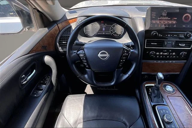Used 2024 Silver Nissan SL image 5