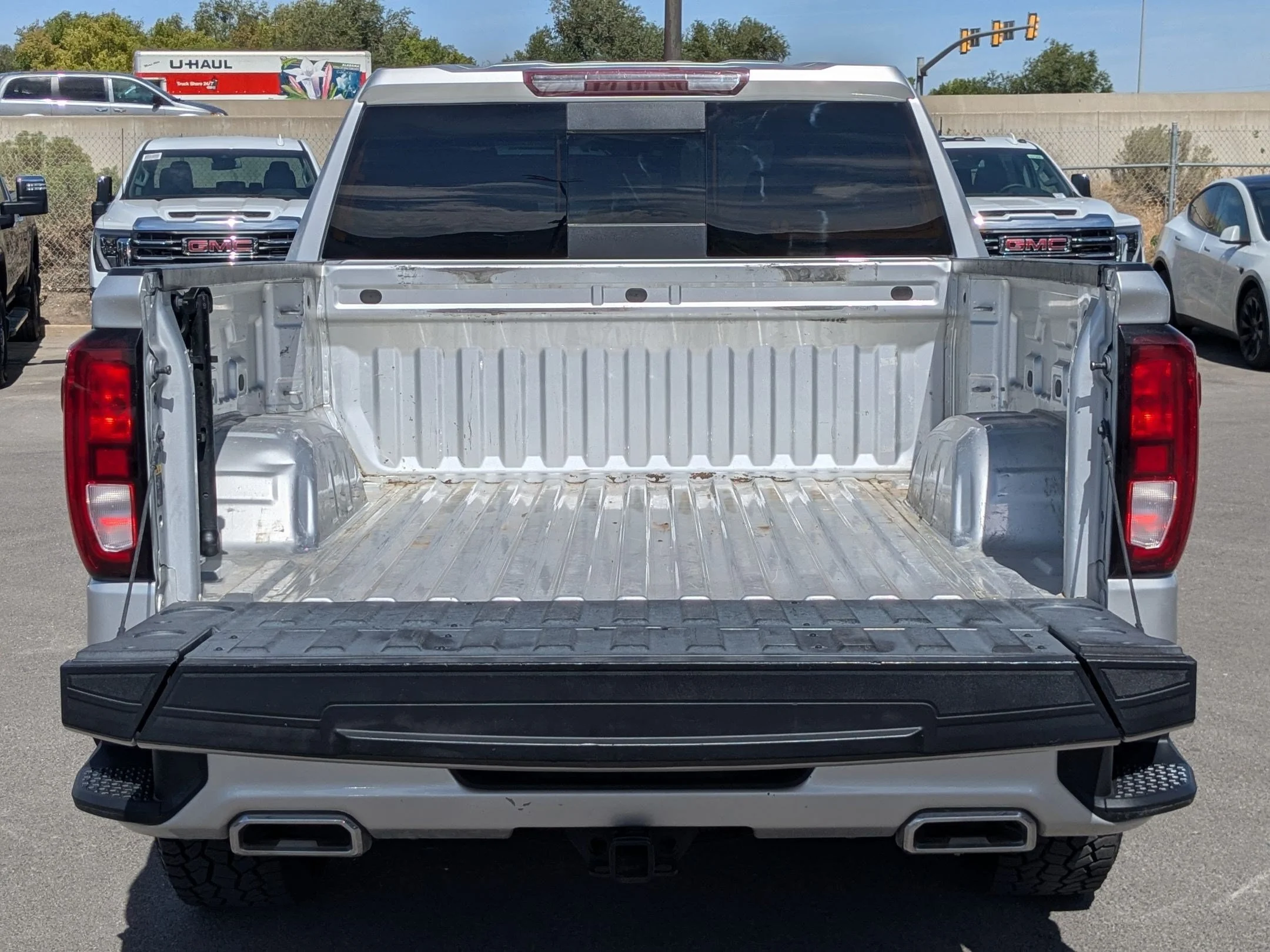 Used 2021 Quicksilver Metallic GMC Elevation image 33