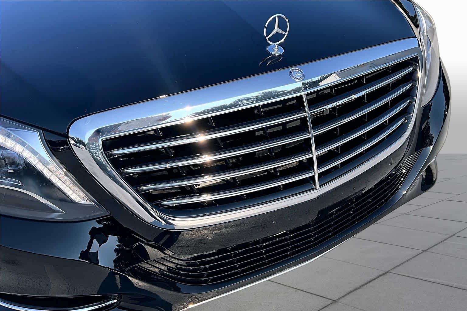 Used 2014 designo Mocha Black Mercedes-Benz S 550 image 29