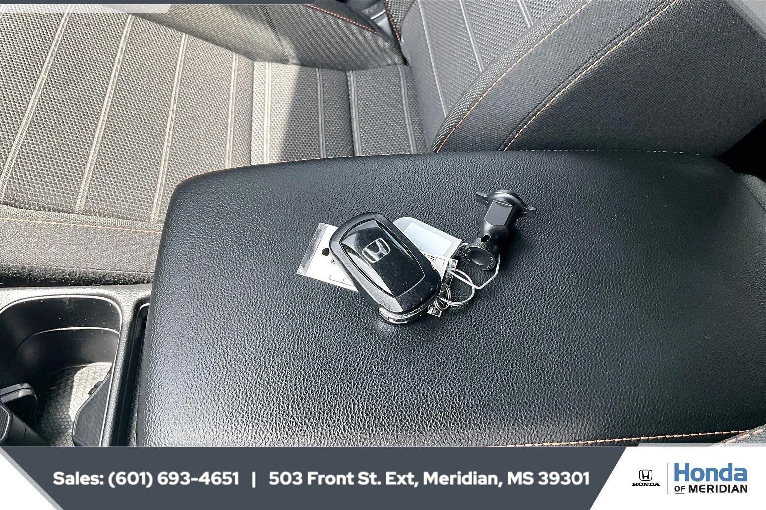 Used 2025 Platinum White Pearl Honda Sport image 9