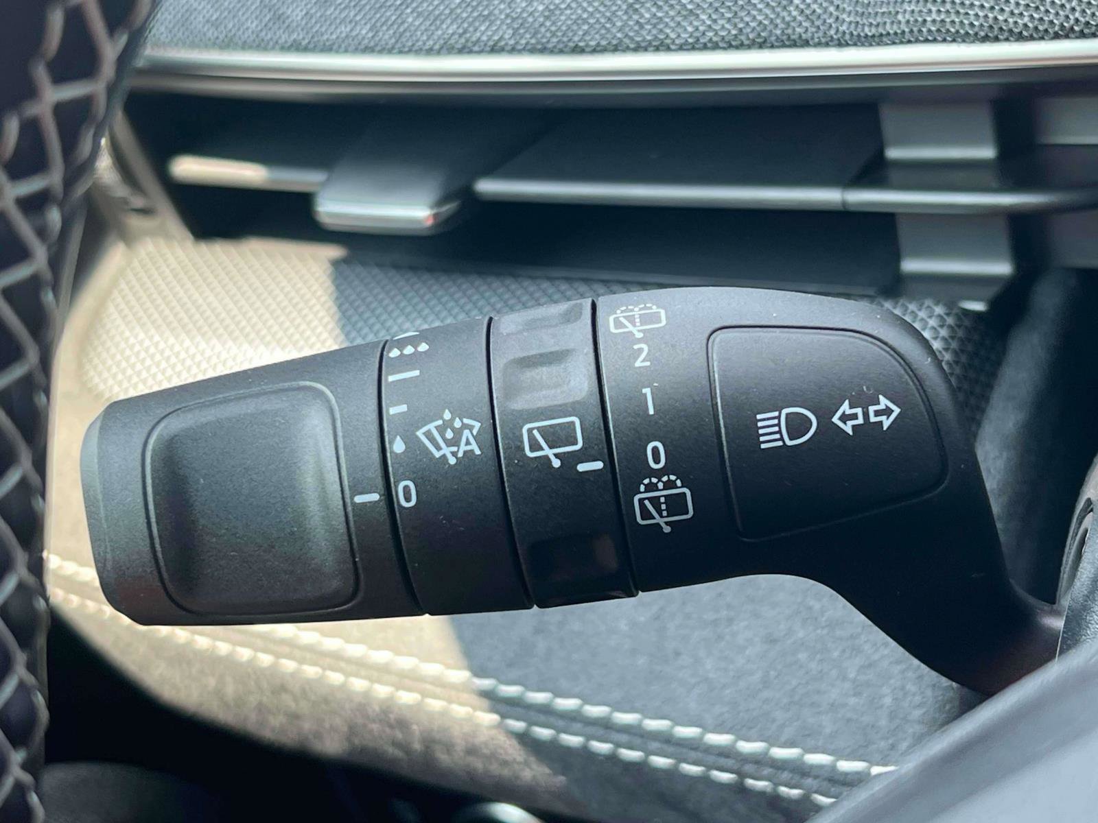 2025 Ford Mustang Mach-E GT - Photo 21