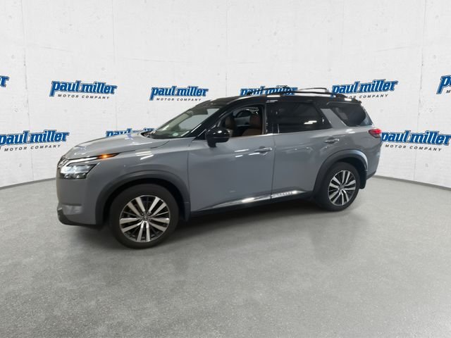 Used 2022 Gray Nissan Platinum image 6