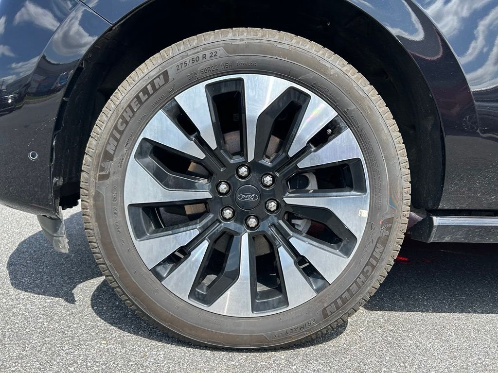 Used 2025 Black Ford Platinum image 9