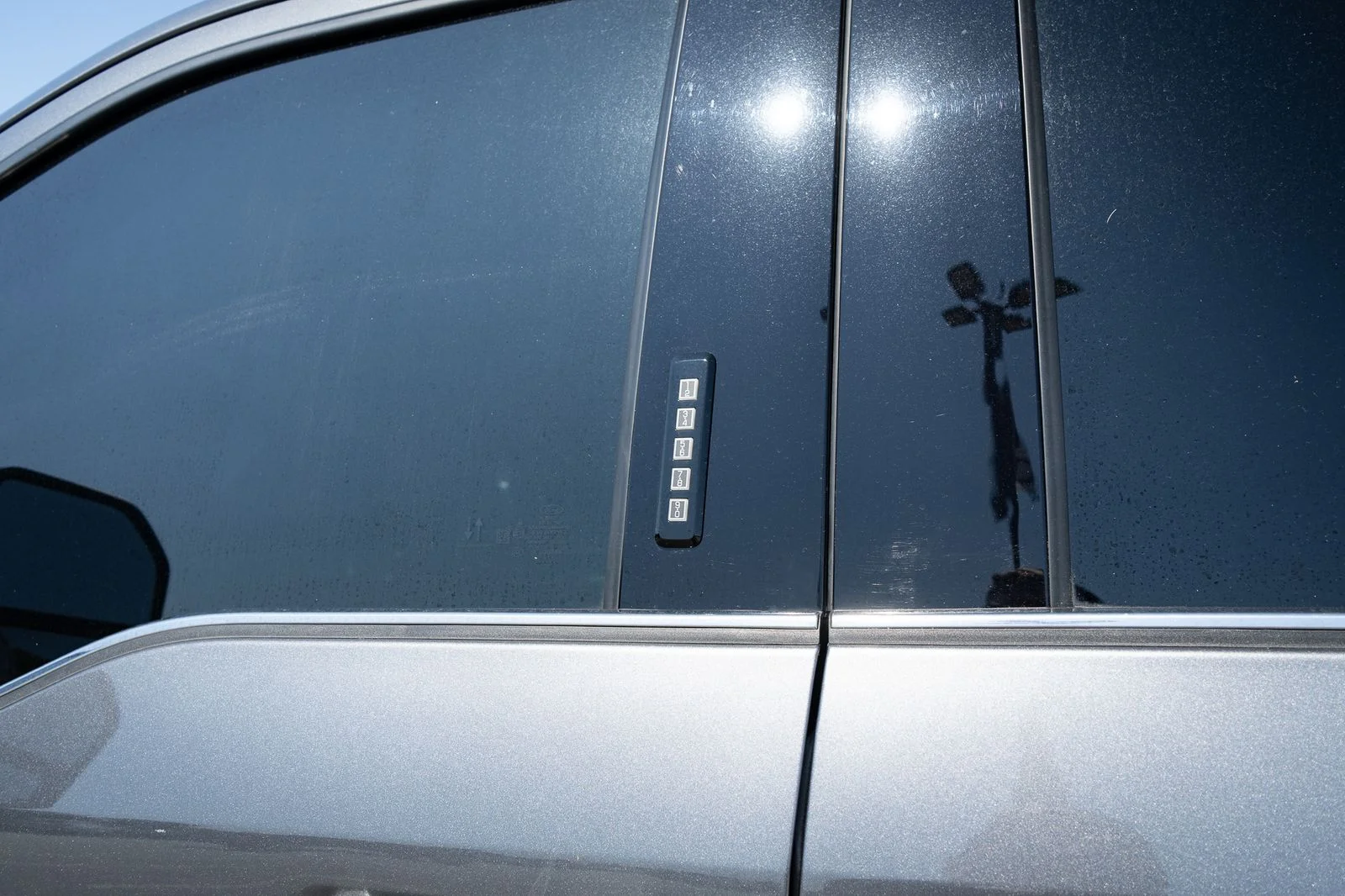 Used 2022 Gray Ford Platinum image 15