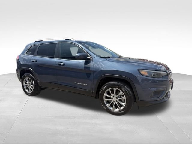 Used 2021 Blue Jeep Latitude Lux image 1