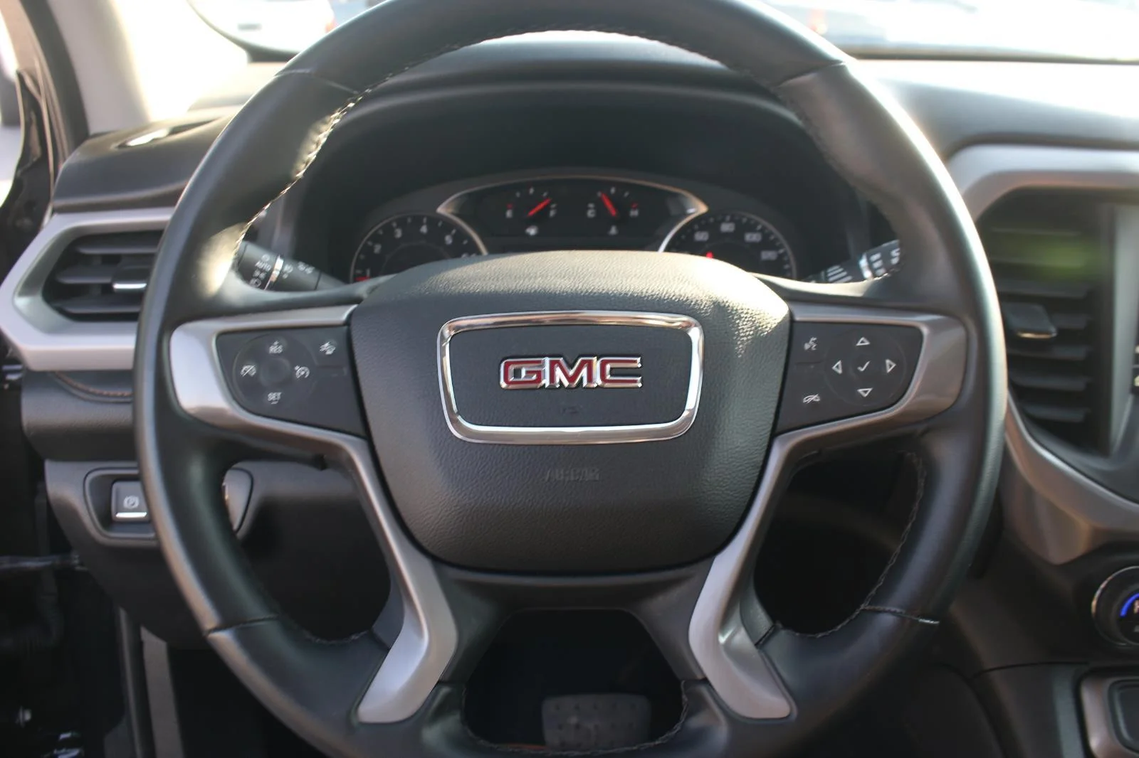 Used 2023 Ebony Twilight Metallic GMC AT4 image 19