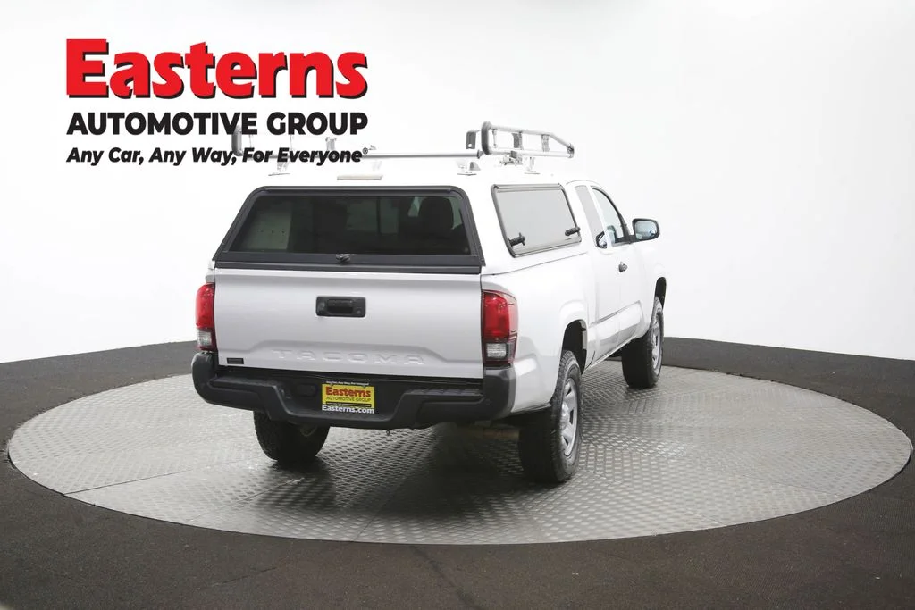 Used 2020 White Toyota SR image 36