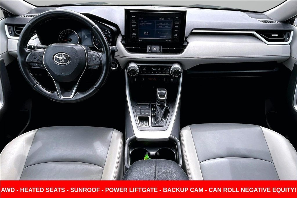 Used 2020 Gray Toyota XLE Premium image 7
