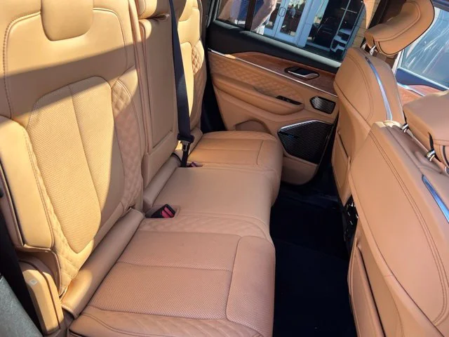 Certified Used 2025 Red Jeep Summit Reserve image 33