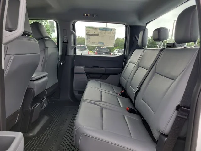 New 2026 Oxford White Ford XL image 14