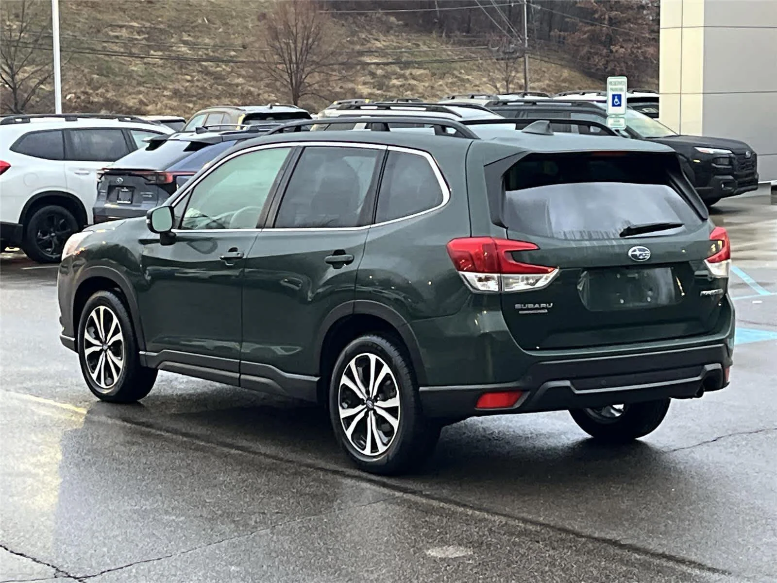 Certified Used 2023 Cascade Green Silica Subaru Limited image 3