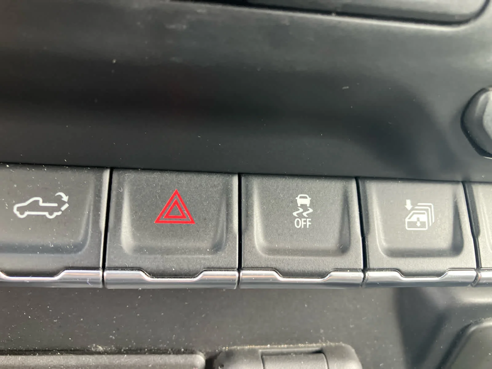Used 2019 Cajun Red Tintcoat Chevrolet LT image 29