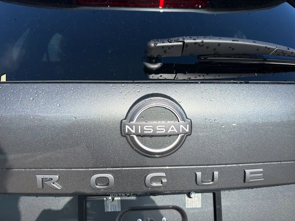 New 2026 Gray Nissan S image 10