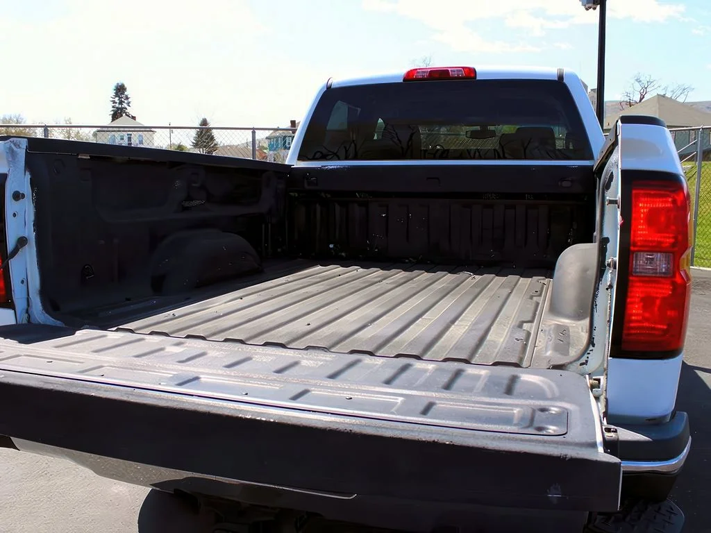 2017 Chevrolet Silverado 2500HD LT - Photo 9