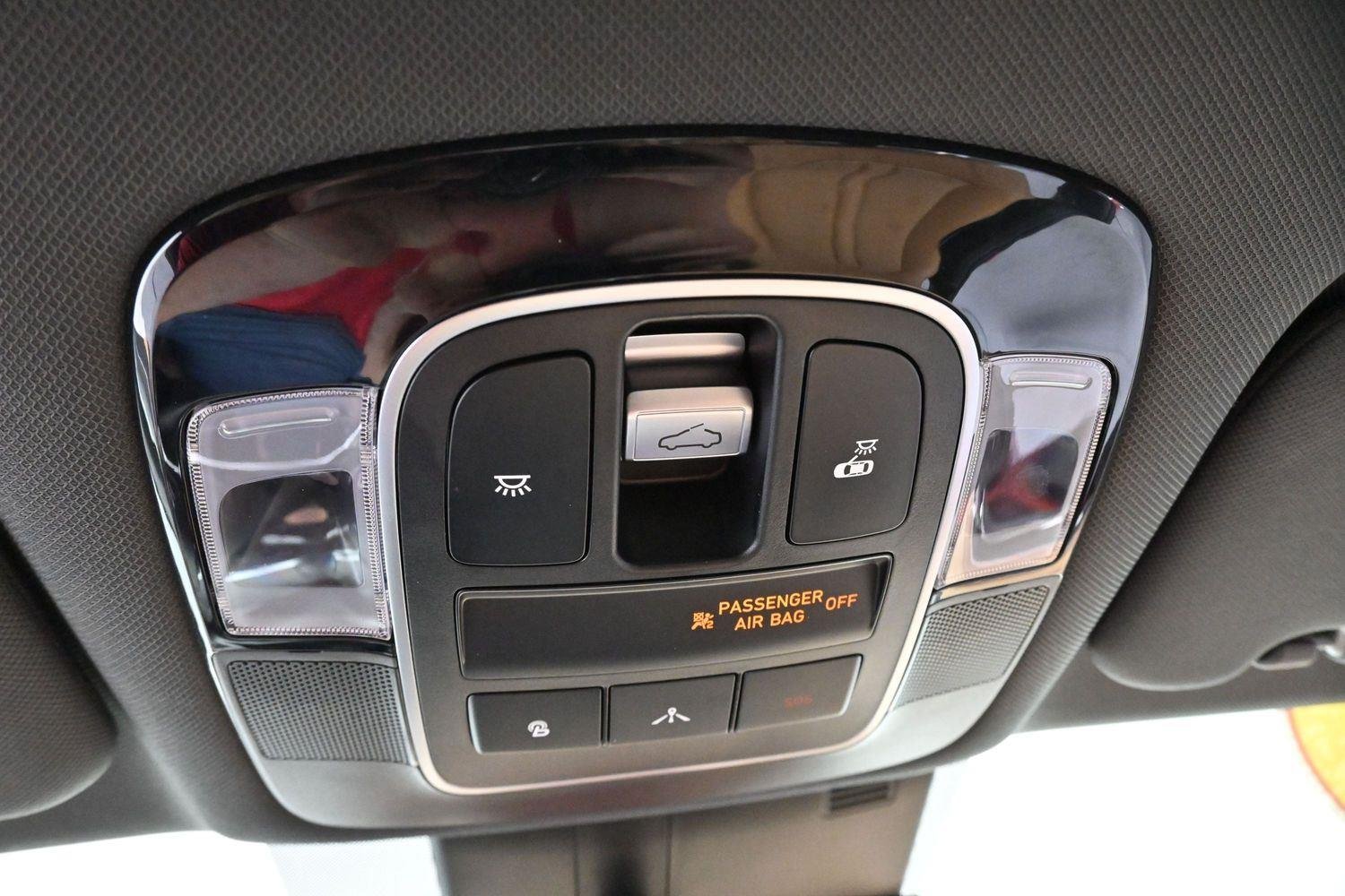 Used 2021 Calypso Red Hyundai Limited image 29