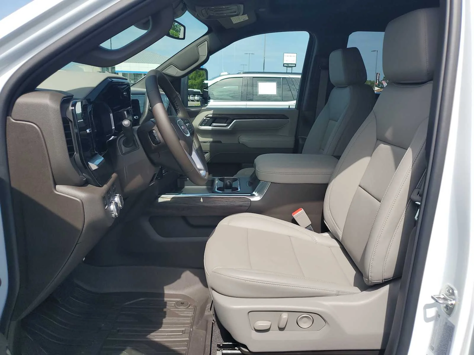 New 2026 Glacier White Tricoat GMC SLT image 23