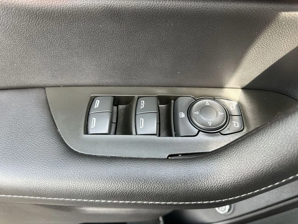 Used 2024 Gray Chevrolet LT image 5