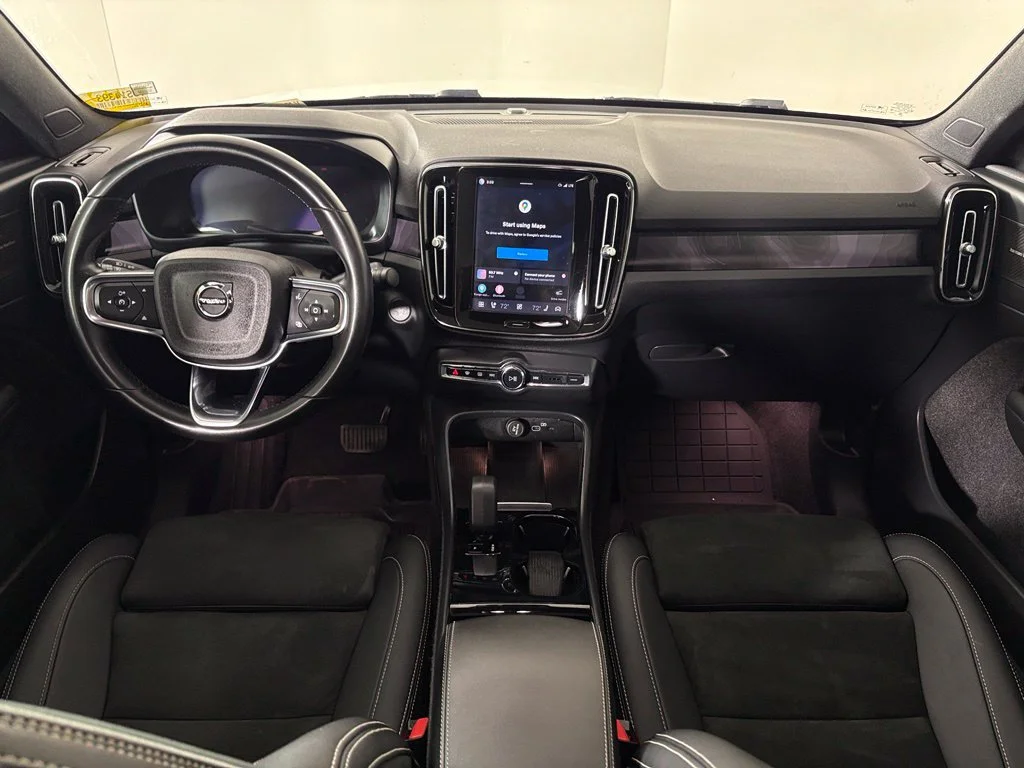 Used 2023 White Volvo Ultimate image 30