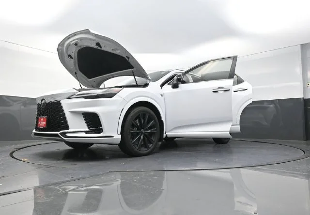 Used 2024 White Lexus 500h F SPORT Performance image 41