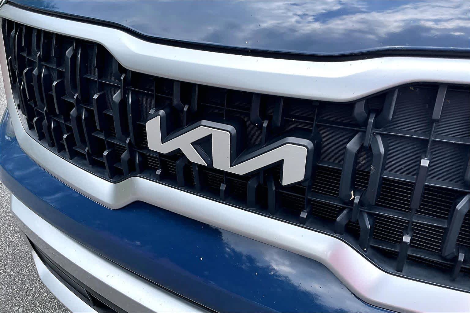 Used 2023 Midnight Lake Blue Kia EX image 31