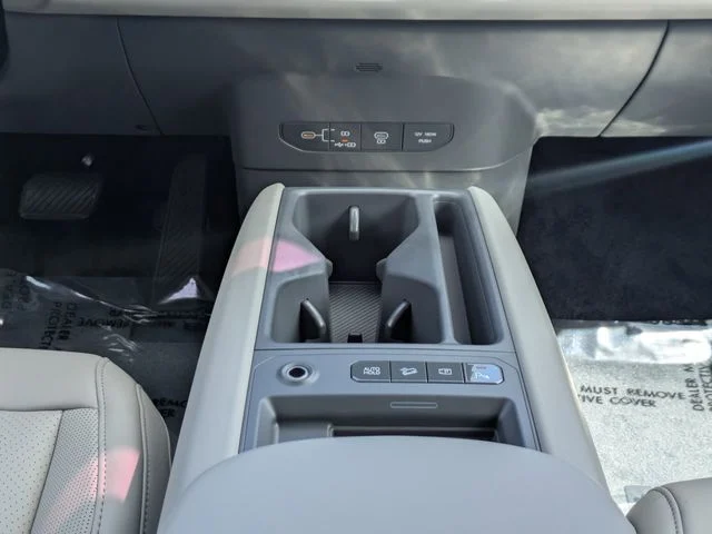 New 2026 Ocean Blue Kia Wind AWD image 21