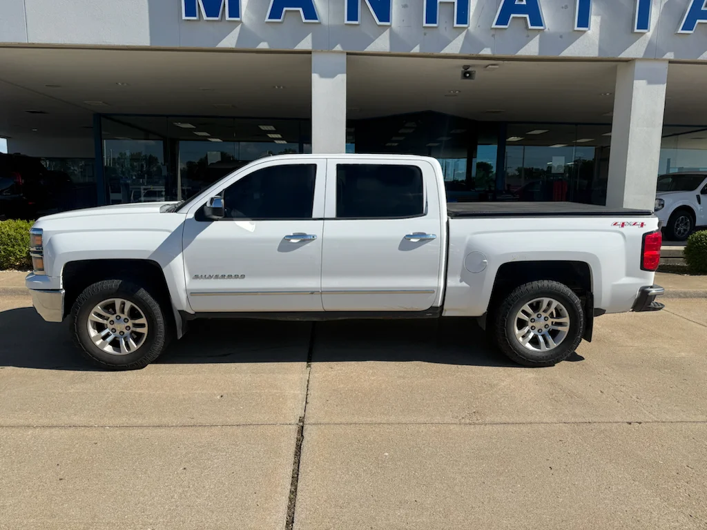 Used 2014 Summit White Chevrolet LTZ image 8