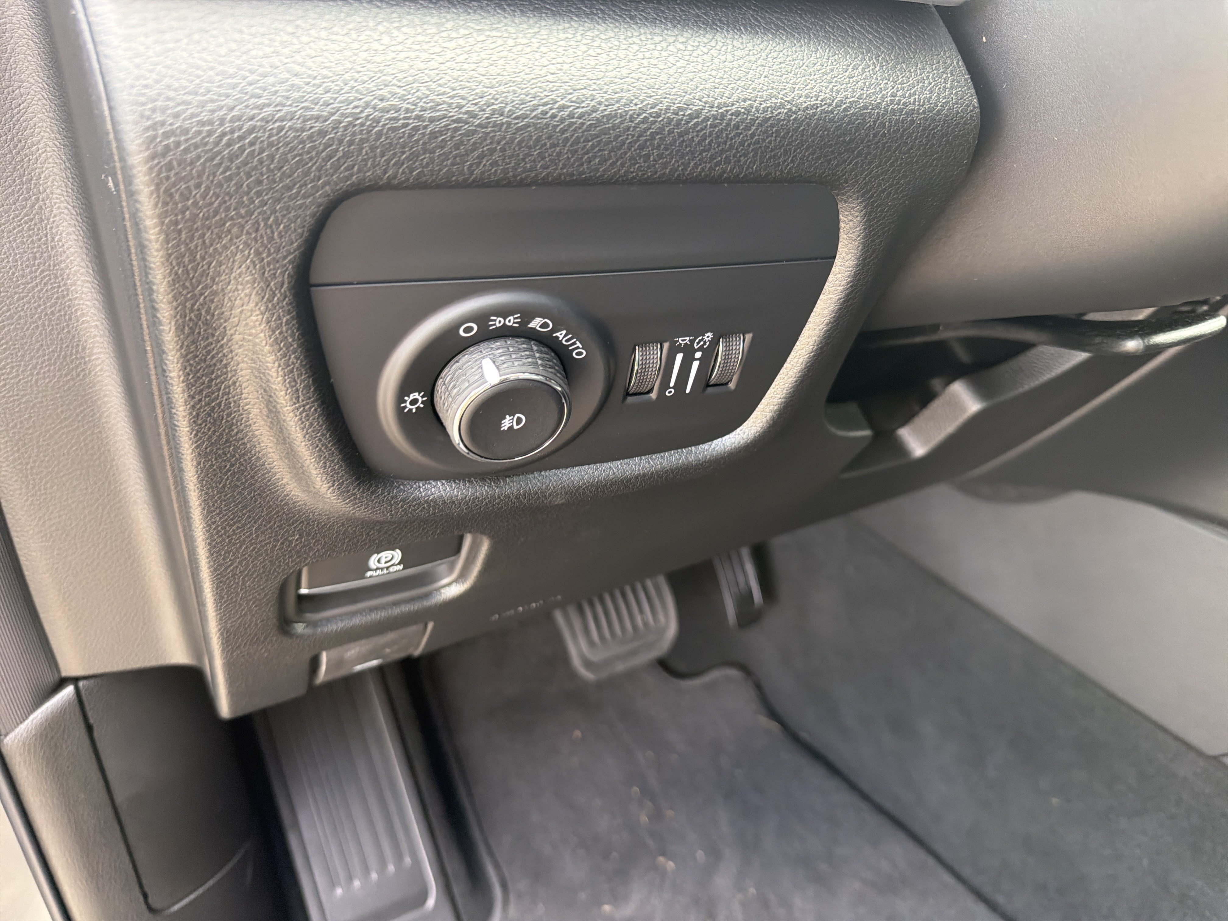 New 2026 Fathom Blue Pearlcoat Jeep Limited image 24