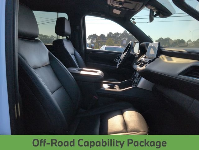 Used 2021 White Chevrolet Z71 image 32