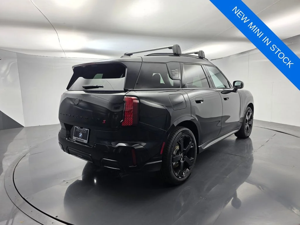 New 2026 Black MINI Iconic image 4