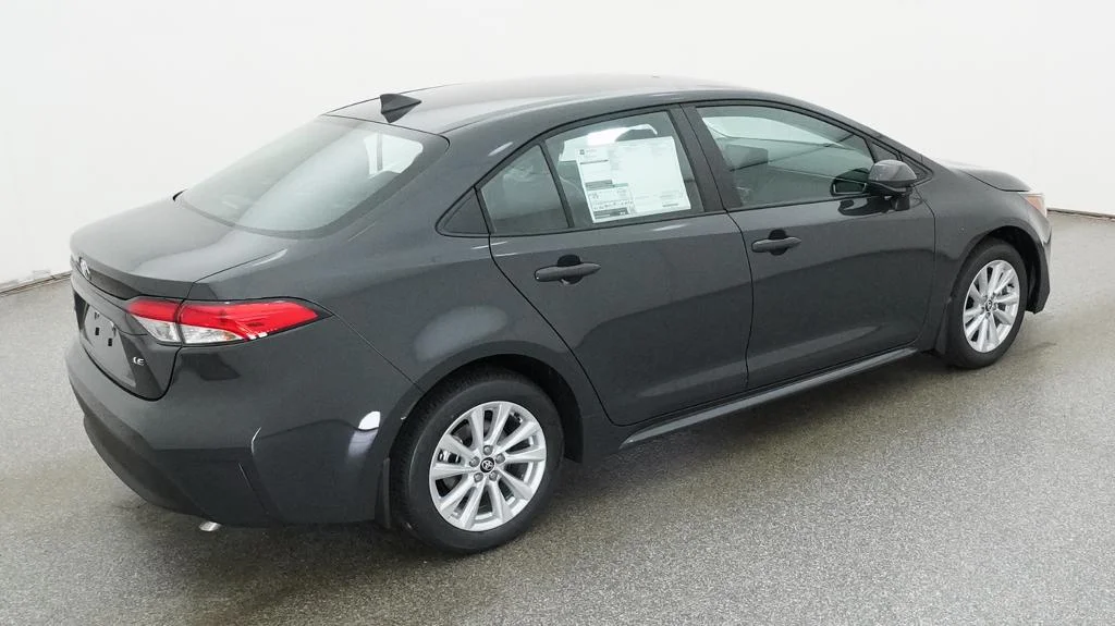 New 2027 Underground Toyota LE image 18