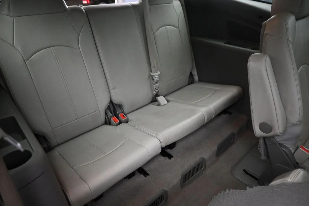 Used 2017 Silver Chevrolet 2LT image 11