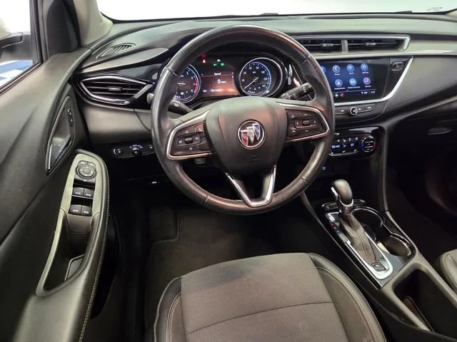 Used 2021 WHITE FROST TRICOAT Buick Select image 12