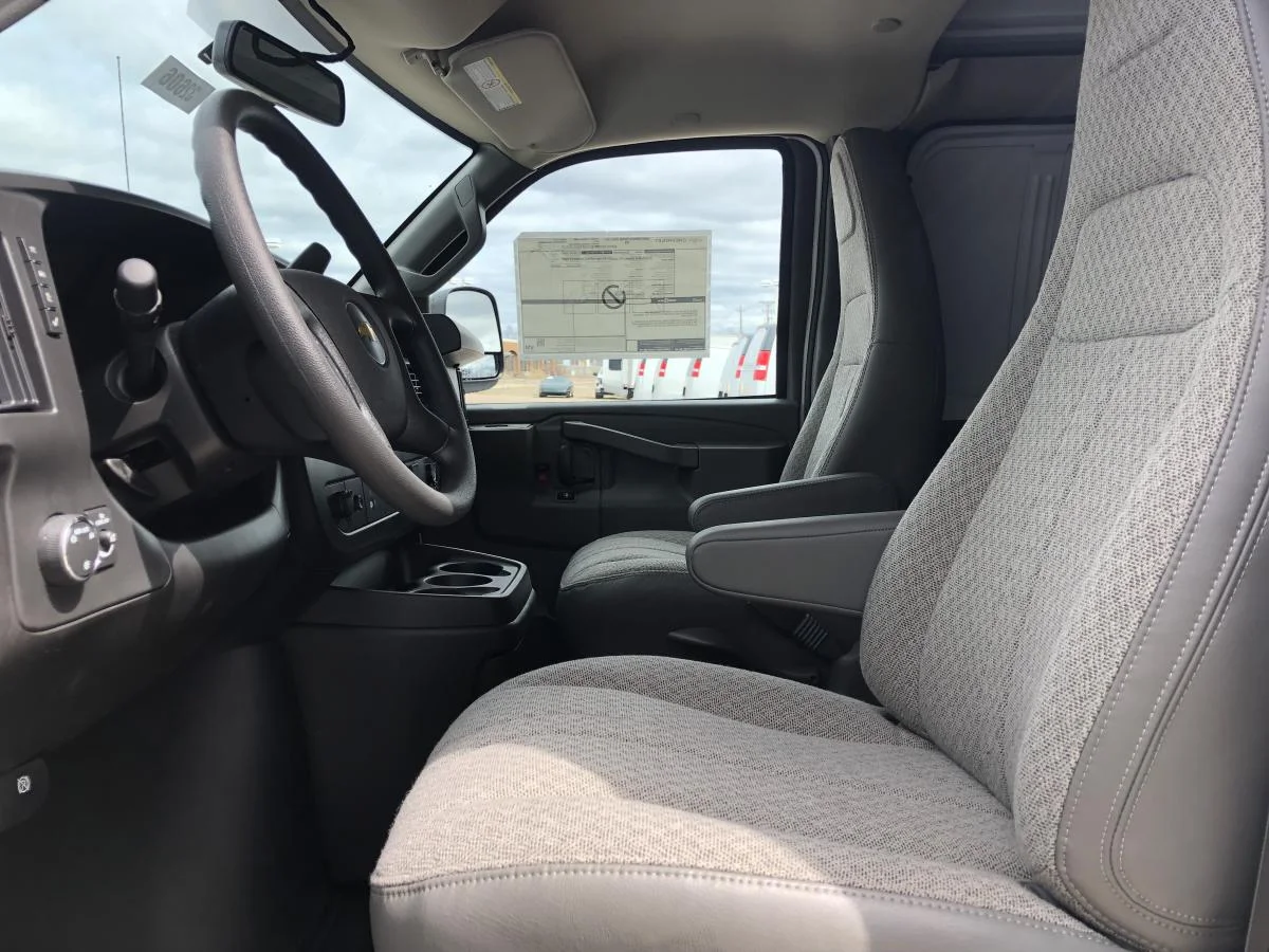 New 2026 White Chevrolet Rwd 3500 135 image 13