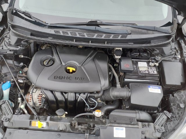 Used 2012 Black Hyundai GLS image 7
