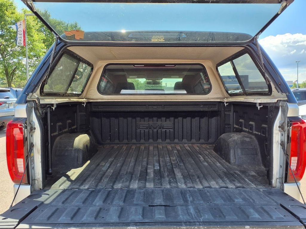 Used 2019 Silver GMC SLT image 8