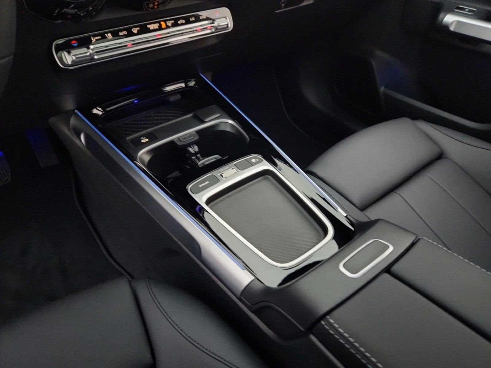 New 2026 Cirrus Silver Metallic Mercedes-Benz GLB 250 SUV image 48