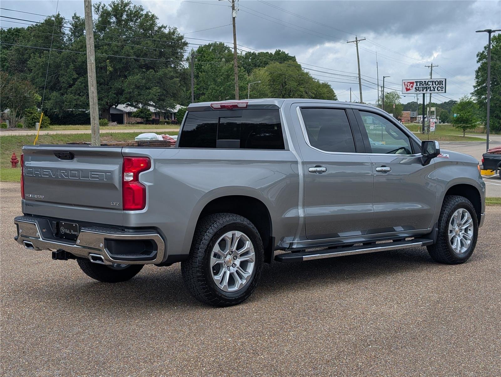 New 2026 Sterling Gray Metallic Chevrolet LTZ image 7