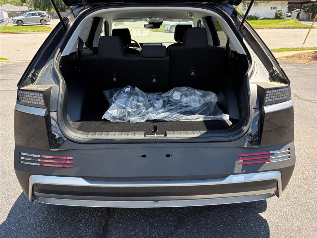 New 2026 Abyss Black A2b Hyundai SE image 29