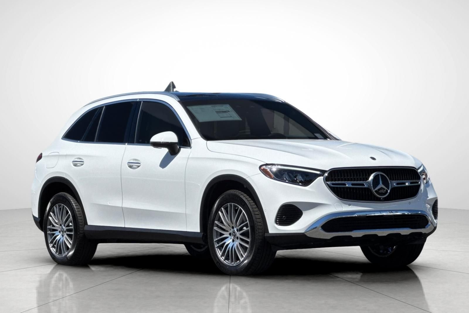New 2027 Polar White Mercedes-Benz GLC 300 image 33