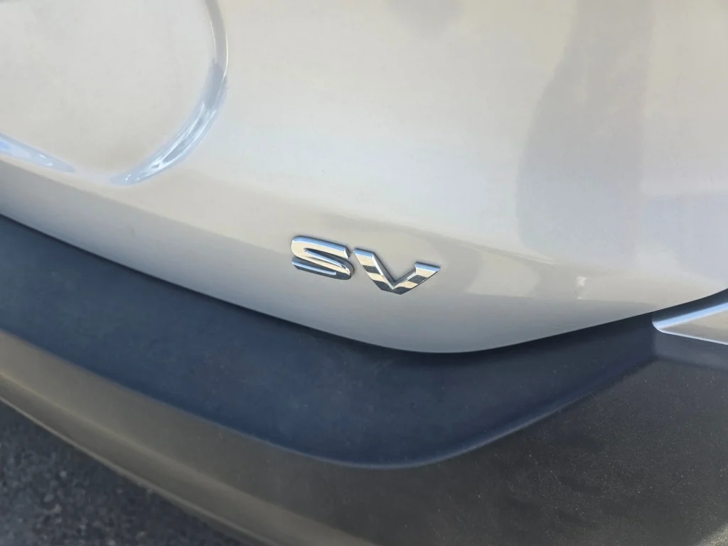 Used 2020 Brilliant Silver Metallic Nissan SV image 11
