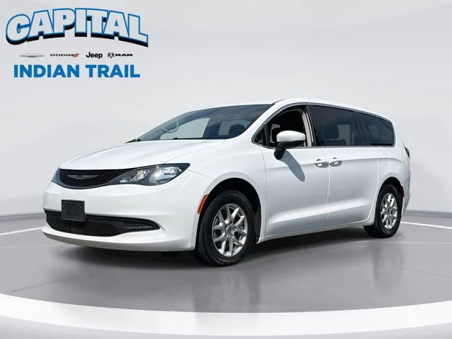 2021 Chrysler Voyager