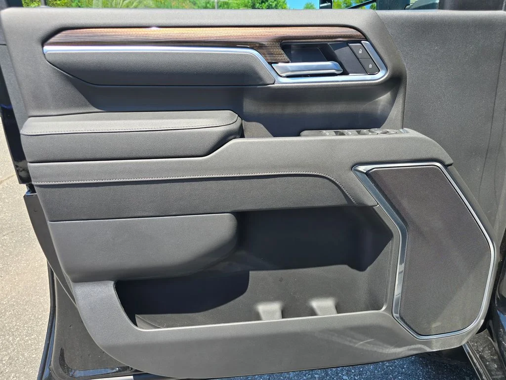 New 2026 Black Chevrolet LT image 35