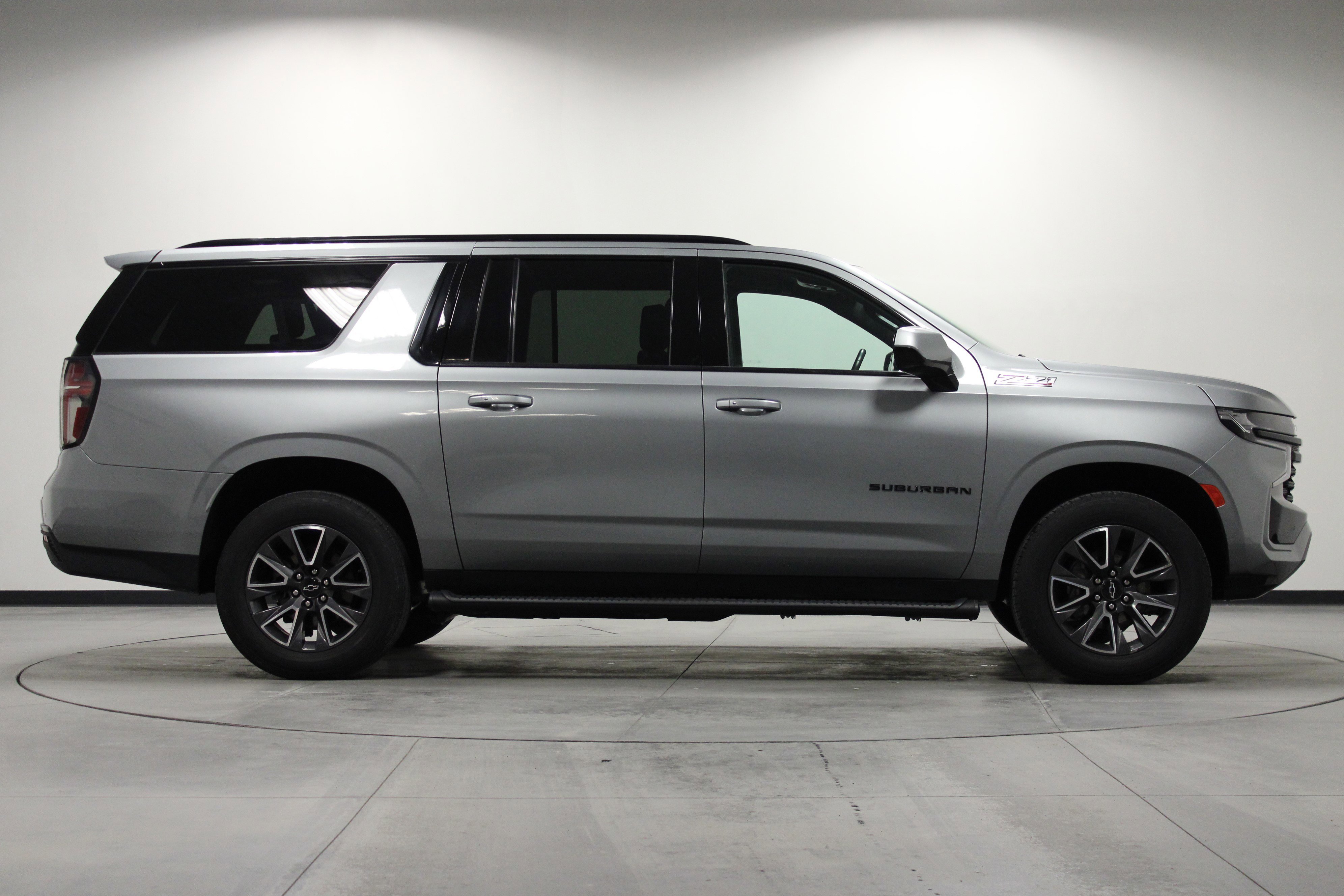 Used 2023 Sterling Gray Metallic Chevrolet Z71 image 3